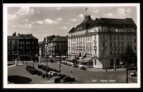 AK Kiel, Hansa-Hotel, Panorama mit Strassenbahn