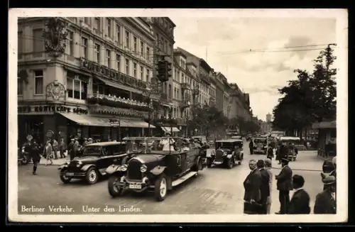 AK Berlin, Verkehr Unter den Linden, Café König, Auto Kfz, Bus Reisebus Verkehr