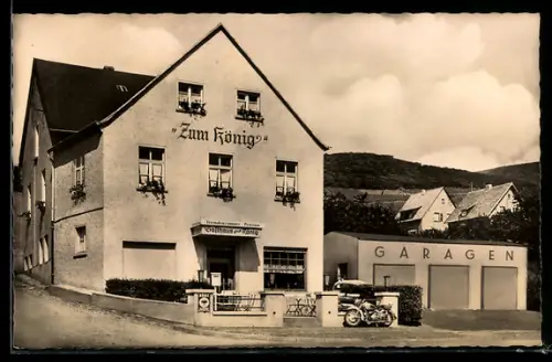 AK Bullay-Mosel, Gasthaus Zum König, Inh. K. Schmitz, Garagen