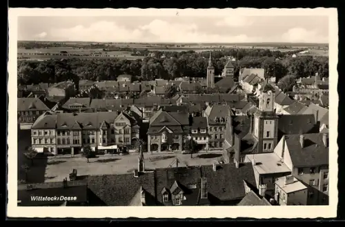 AK Wittstock /Dosse, Marktplatz und Stadtansicht