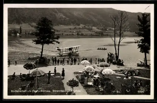 AK Bodensdorf am Ossiachersee, Strandbad Zur Linde, mit landendem Wasserflugzeug