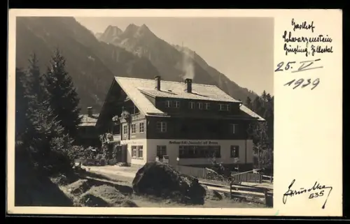 AK Ginzling /Zillertal, Gasthaus-Pension Schwarzenstein vor Bergkulisse