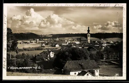 AK Vöcklamarkt /O.Ö., Panorama mit Kirche
