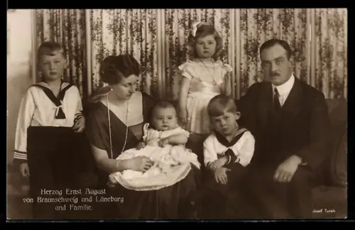 AK Herzog Ernst August von Braunschweig u. Lüneburg mit Familie, Victoria Luise, Georg Wilhelm