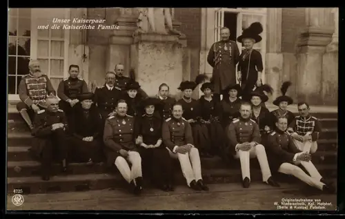 AK Kaiser Wilhelm II. im Kreise seiner Familie