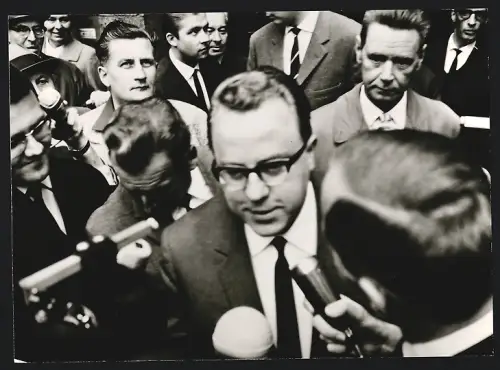 Fotografie Dr. Michael Kohl im Interview 1970
