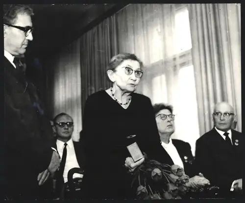 Fotografie Henryk Keisch, Schriftsteller DDR und Klara-Marie Fassbinder