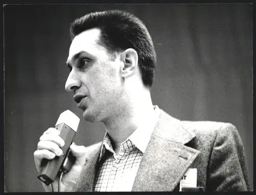 Fotografie Michael Meyborg, Hamburg, Hans Jagenow bei einer Rede, FDJ, Grossformat 19 x 25cm