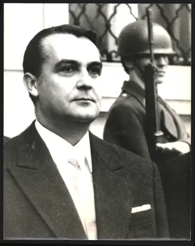 Fotografie DDR-Botschaftler Werner Fleck in Österreich 1973
