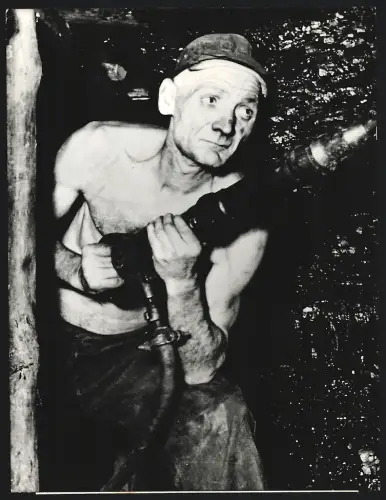 Fotografie Herbert Hensky, Der Durchbruch: Adolf Hennecke 1948, Grossformat 25 x 19cm