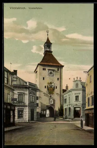 AK Vöcklabruck, Vorstadtplatz mit Stadtturm