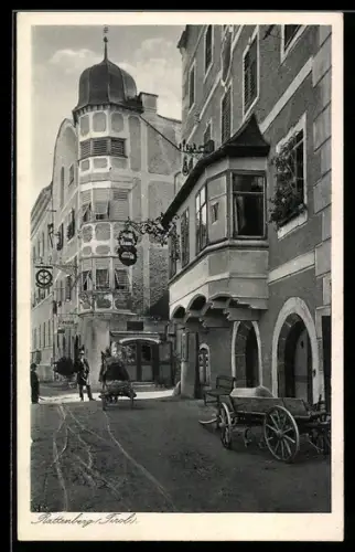 AK Rattenberg /Tirol, Gasse mit Gasthaus
