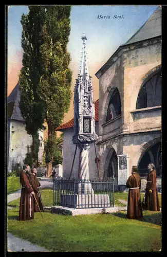 AK Maria Saal, Kirche mit steinernem Bildstock und betenden Mönchen