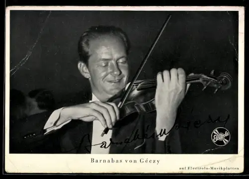 AK Musiker Barnabas von Geczy spielt Violine
