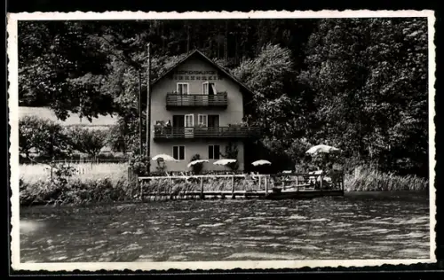 AK St. Urban a. Oss.-See, Gasthaus und Pension Birkenheim M. Birnbaum, Terrasse, Steg