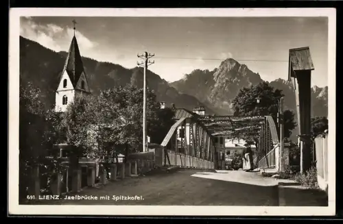 AK Lienz, Iselbrücke mit Kirche und Spitzkofel