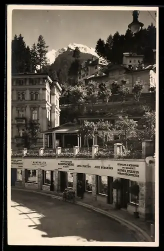 AK Badgastein, Strassenansicht mit Geschäften und Dependance Elisabeth-Hof