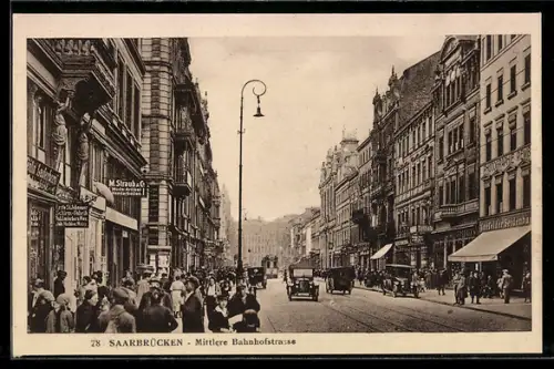 AK Saarbrücken, Mittlere Bahnhofstrasse mit Geschäft M. Straub & Co.