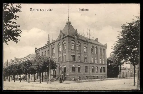 AK Britz bei Berlin, Partie am Rathaus