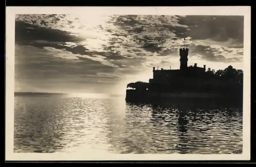 AK Langenargen am Bodensee, Schloss Montfort in der Abenddämmerung