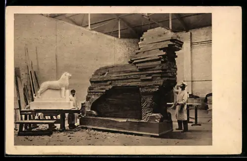 AK Düsseldorf, Das Kriegs-Wahrzeichen der Stadt, Entstehung 1915, Rohbau, Nagelung, Kriegshilfe