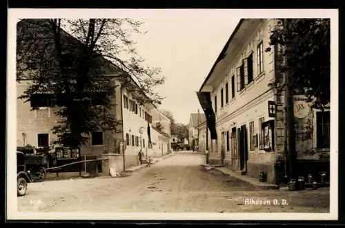 AK Alkoven, Ortspartie mit Häusern, n