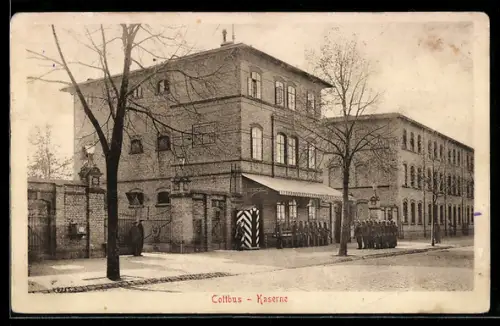 AK Cottbus, Kaserne mit Soldaten