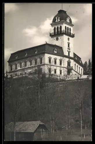 AK Grieskirchen /Ob.-Öst., Schloss Tollet auf Anhöhe mit Uhrturm