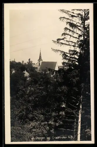 AK St. Georgen bei Grieskirchen, Ortsansicht mit Kirche