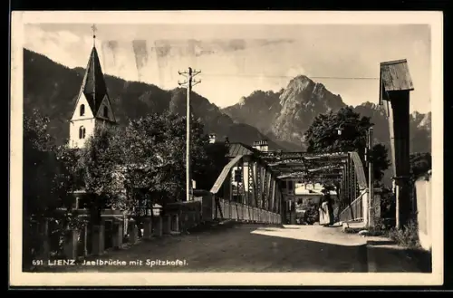 AK Lienz, Iselbrücke mit Spitzkofel u. Kirche