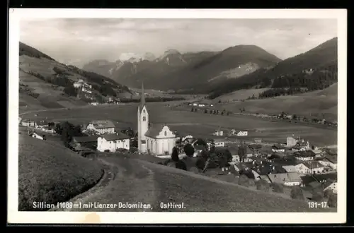 AK Sillian /Osttirol, Panorama mit Ort u. Lienzer Dolomiten