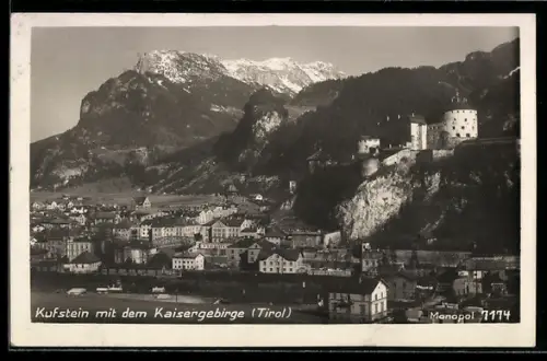 AK Kufstein /Tirol, Ortsansicht mit Festung und Kaisergebirge
