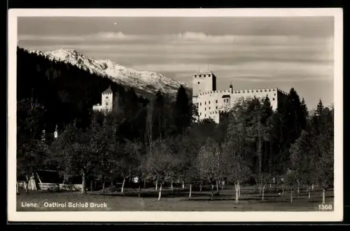 AK Lienz /Osttirol, Schloss Bruck