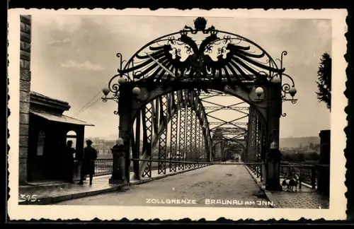 AK Braunau am Inn, Brücke mit Zoll-Grenze