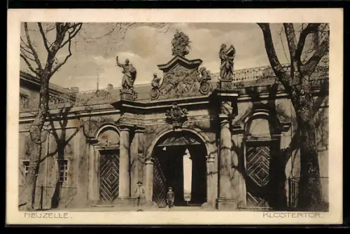 AK Neuzelle, Klostertor