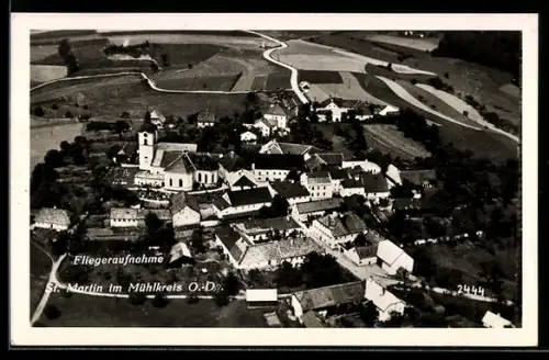 AK St. Martin im Mühlkreis, Fliegeraufnahme mit Kirche und Ortsansicht