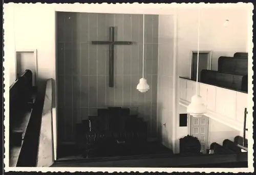 Fotografie unbekannter Fotograf, Ansicht Leipzig, Kirche in der Bernhard-Göring-Strasse nach der Renovierung