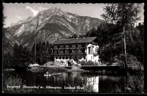 AK Landeck /Tirol, Berghotel Tramserhof mit See und Silberspitze
