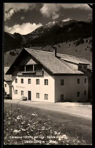 AK Lermoos /Tirol, Gasthof Haus Bergheim mit Upspitze und Daniel