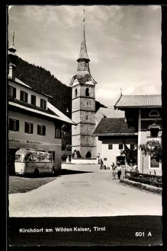 AK Kirchdorf /Tirol, Blick zur Kirche