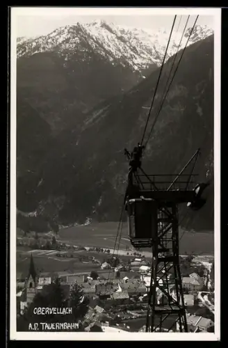 AK Obervellach a. d. Tauernbahn, Gondel mit Ortsansicht und Bergpanorama