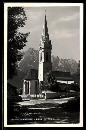 AK Lienz /Osttirol, Die Stadtpfarrkirche