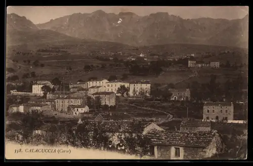 AK Calacuccia /Corse, Dorfansicht mit Bergkulisse