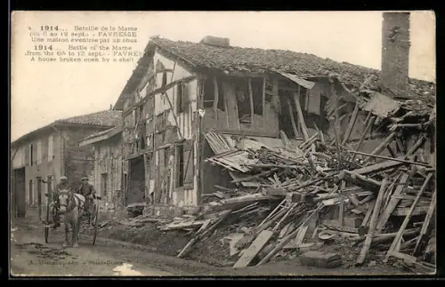 AK Favresse, Une maison éventrée par un obus