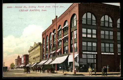 AK Cedar Rapids, IA, Second St., looking North from Third Ave
