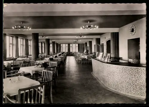 AK Klingenthal /Sa., HO-Sporthotel Waldgut, Speisesaal