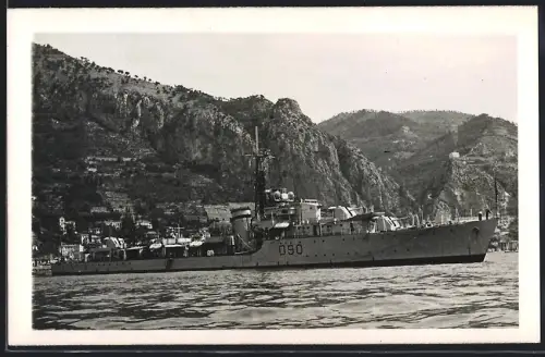 Fotografie Kriegsschiff Zerstörer mit Kennung D90
