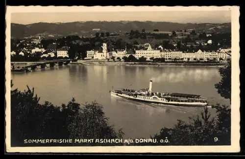AK Aschach a. d. Donau, Donaupanorama mit Raddampfer und Kirche