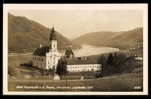 AK Engelszell a. d. Donau, Panorama mit Kloster