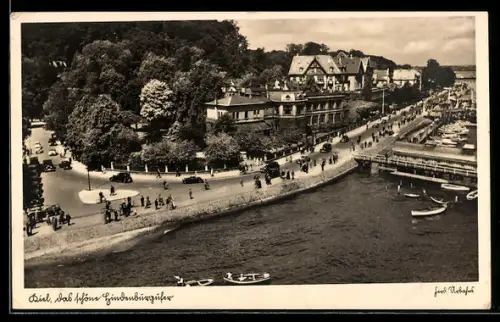 AK Kiel, Blick auf Hindenburgufer und Bootsanleger